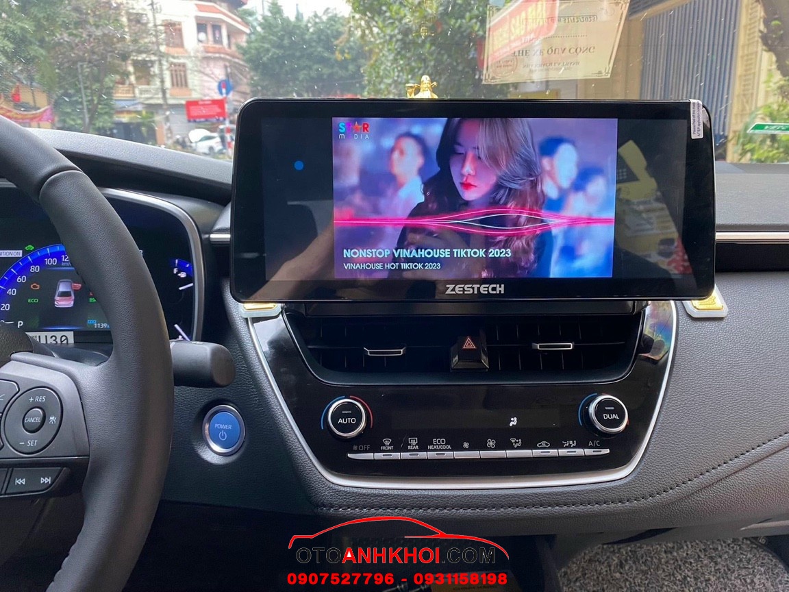 Màn hình android liền camera 360 độ xe Toyota Cross 2022